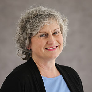 Frau Pfeiffer arbeitet in der Wertkontenverwaltung bei der DBZWK